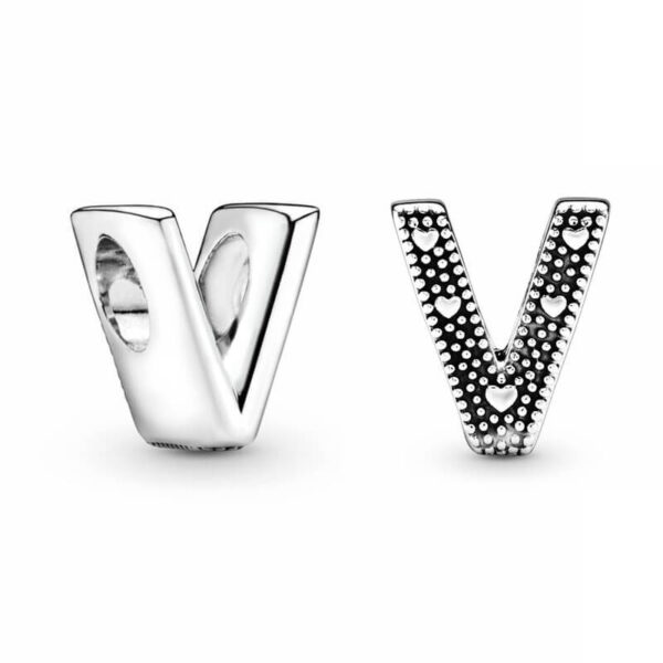 Charm / Dije - Letra V