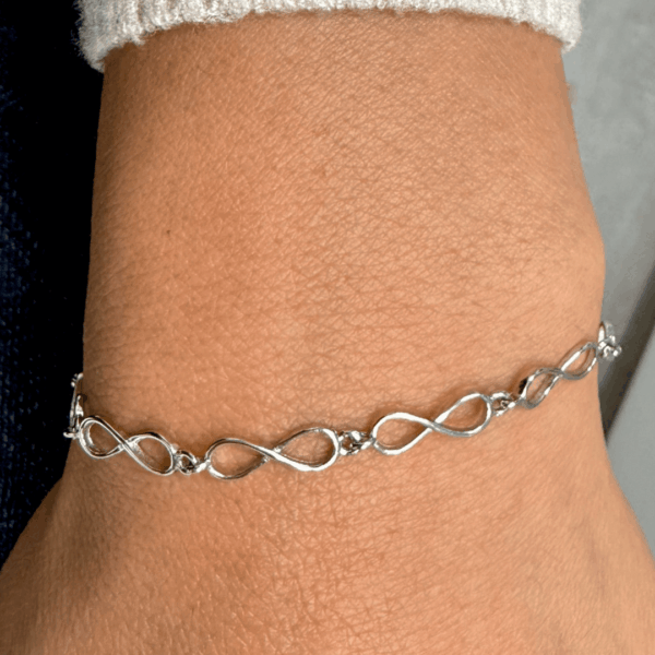 Pulsera Infinitos